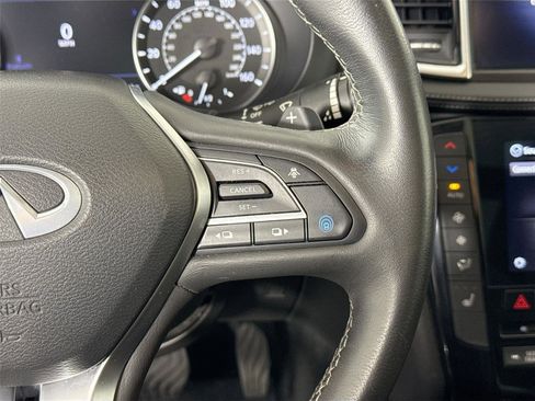Used 2021 INFINITI QX50 Luxe w/ Appearance Package AWD/4WD image 18