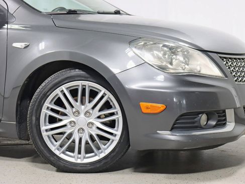 Used 2011 Suzuki Kizashi Sport GTS AWD/4WD image 5