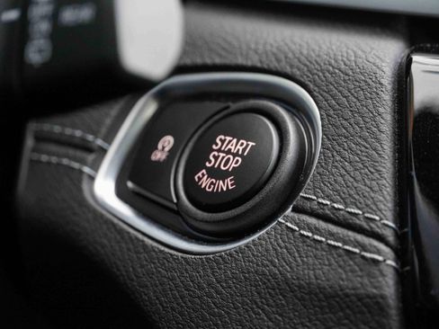 Certified 2023 BMW X2 xDrive28i w/ Convenience Package image 19