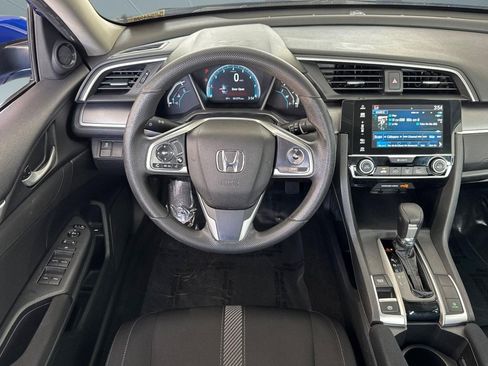 Certified 2018 Honda Civic EX image 31