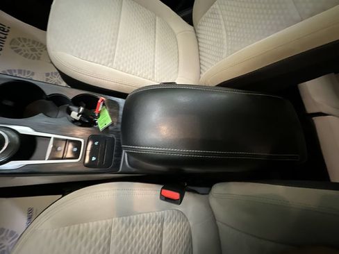 Used 2022 Ford Escape SE w/ Convenience Package AWD/4WD image 24
