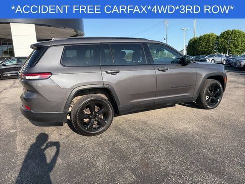 Used 2023 Jeep Grand Cherokee L Limited w/ Black Appearance Package AWD/4WD image 12