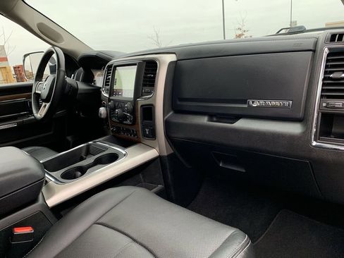 Used 2018 RAM 1500 Laramie image 34