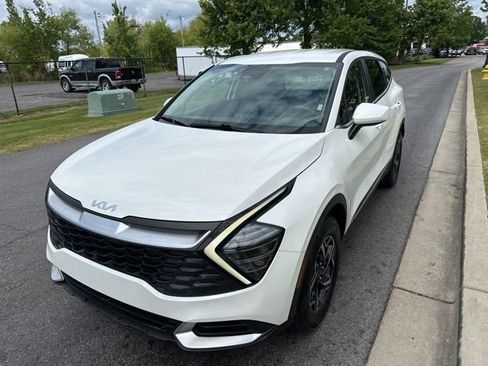 Certified 2024 Kia Sportage LX AWD/4WD image 6
