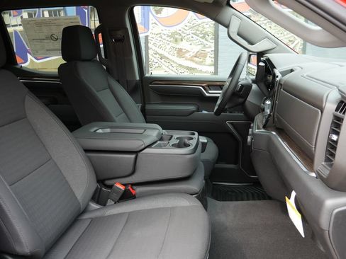 New 2026 Chevrolet Silverado 1500 LT AWD/4WD image 6