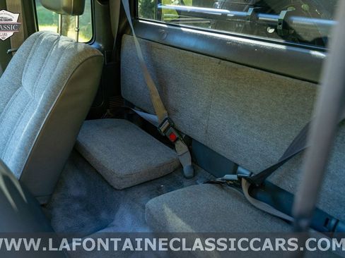 Used 1989 Toyota Pickup Deluxe image 9