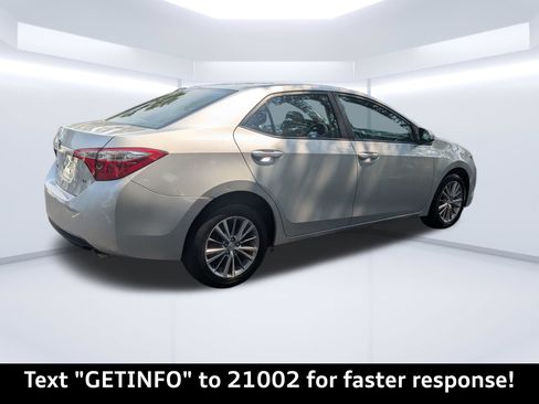 Used 2015 Toyota Corolla LE FWD image 5