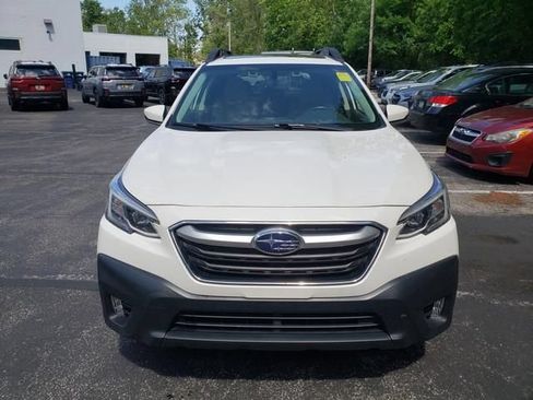 Used 2020 Subaru Outback Limited AWD/4WD image 5