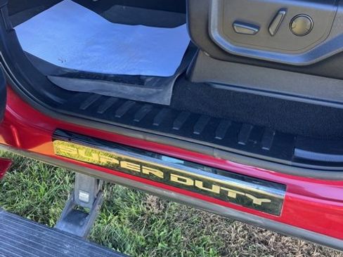 Used 2021 Ford F250 Lariat image 13