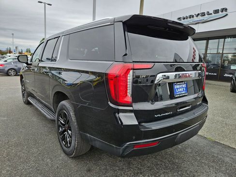 Used 2024 GMC Yukon XL SLE image 3