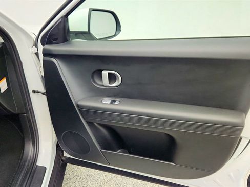 Used 2022 Hyundai Ioniq 5 SE image 25