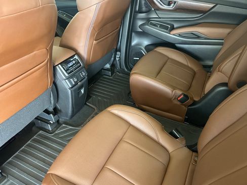 Used 2024 Subaru Ascent Touring AWD/4WD image 14