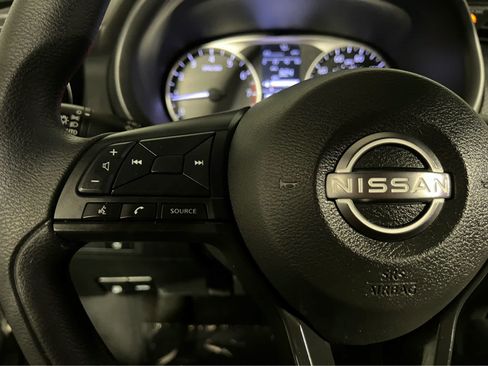 Certified 2025 Nissan Kicks Play S FWD image 17