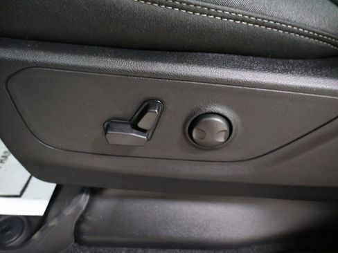 New 2026 RAM 1500 Big Horn AWD/4WD image 13