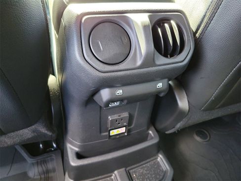 Used 2023 Jeep Wrangler Unlimited Rubicon 4xe w/ Steel Bumper Group image 13