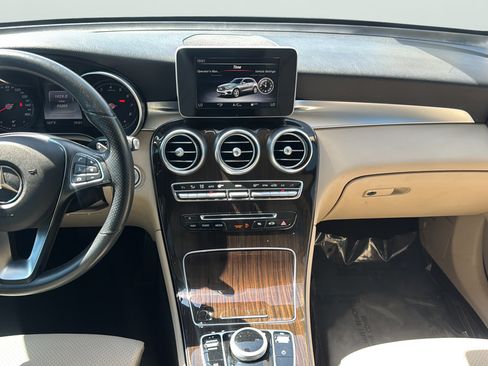 Used 2019 Mercedes-Benz GLC 300 image 16