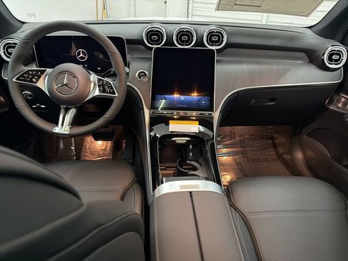 Certified 2026 Mercedes-Benz GLC 300 image 22
