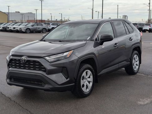 Used 2023 Toyota RAV4 LE image 8