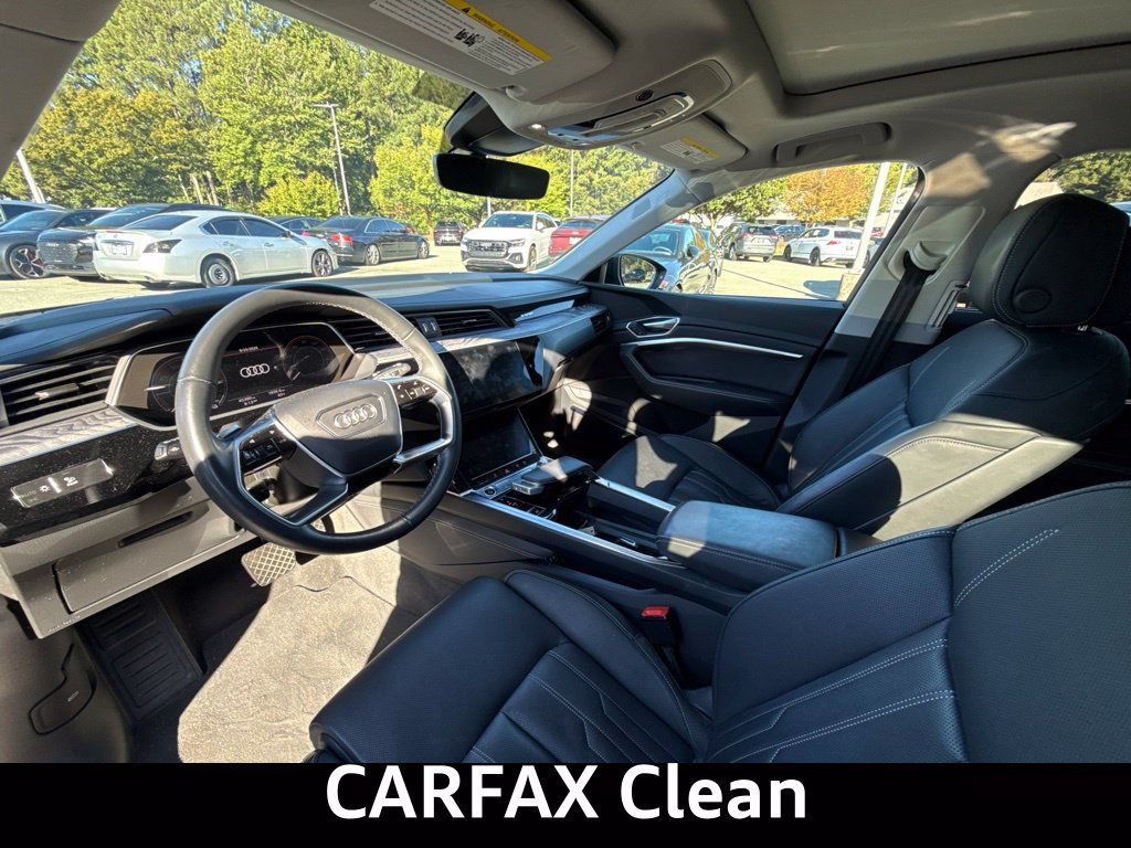 Used 2024 Audi Q8 e-tron Prestige w/ Prestige Package AWD/4WD image 2