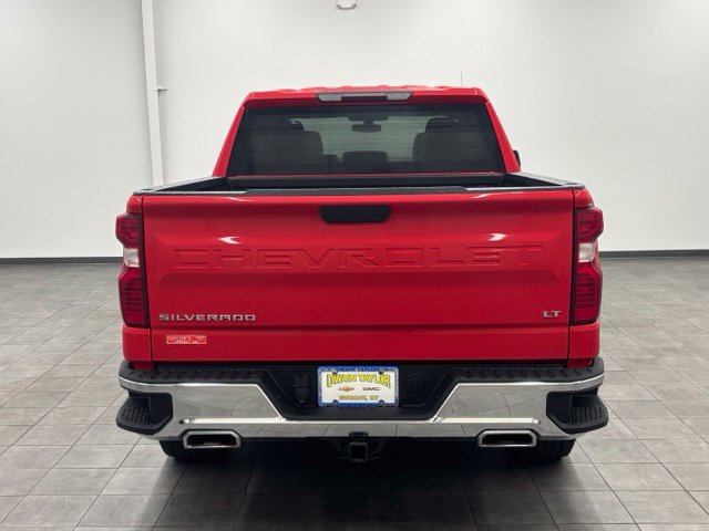 Used 2022 Chevrolet Silverado 1500 LT AWD/4WD image 3