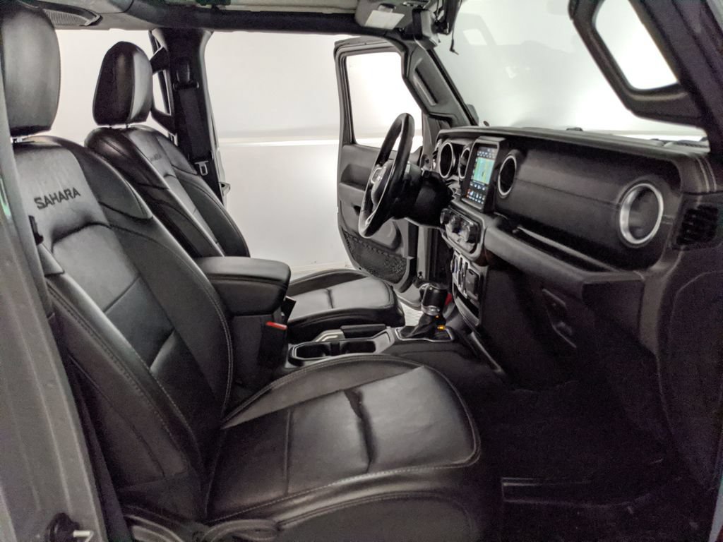 Used 2022 Jeep Wrangler Unlimited Sahara AWD/4WD image 20