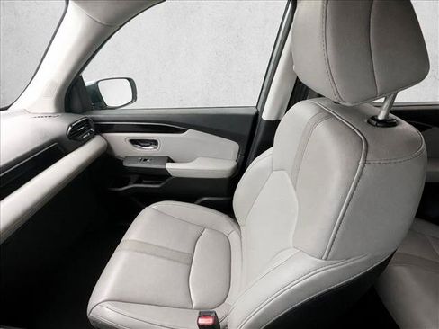 Used 2023 Honda Pilot EX-L image 19