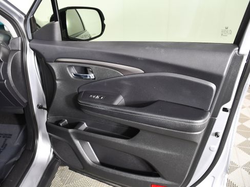 Used 2019 Honda Ridgeline Sport image 41
