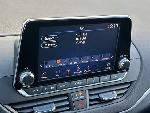 Used 2022 Nissan Altima 2.5 SV FWD image 19