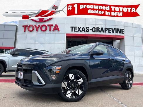 Used 2025 Hyundai Kona SEL image 1