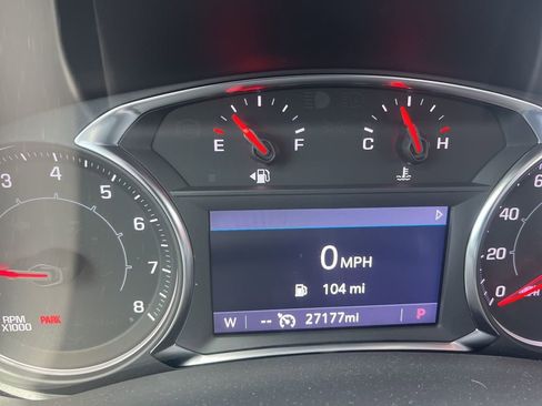 Used 2023 GMC Terrain SLT w/ Elevation Edition image 12