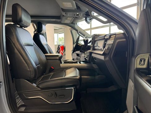 Used 2023 Ford F350 Lariat w/ Lariat Ultimate Package AWD/4WD image 29