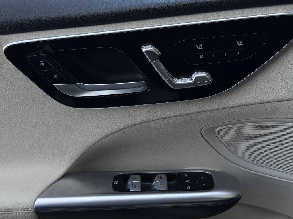 Used 2022 Mercedes-Benz C 300 Sedan image 22