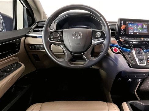 Used 2023 Honda Odyssey Touring image 8