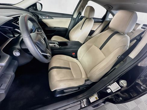 Used 2018 Honda Civic EX image 13