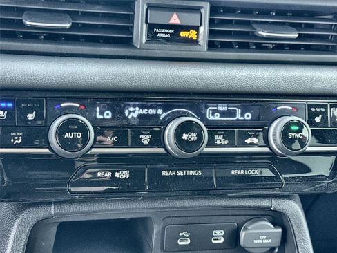 New 2026 Honda Pilot Black Edition image 28