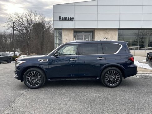 Certified 2024 INFINITI QX80 Premium Select w/ Cargo Package image 5