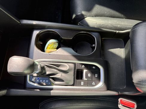 Used 2019 Hyundai Santa Fe Limited image 23