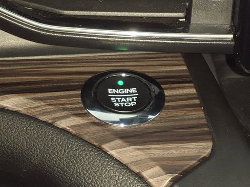 Used 2020 Ford Explorer Limited image 15