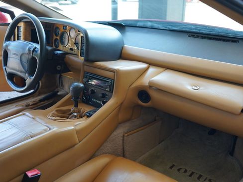 Used 1990 Lotus Esprit SE RWD image 16