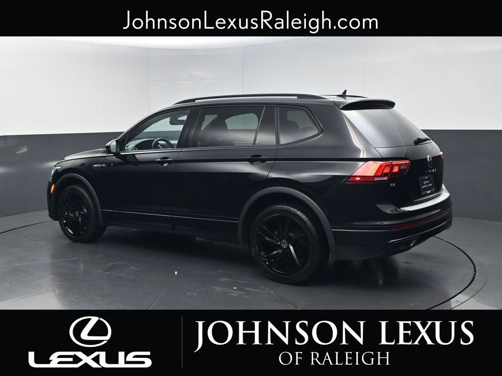 Used 2024 Volkswagen Tiguan SE R-Line FWD image 7