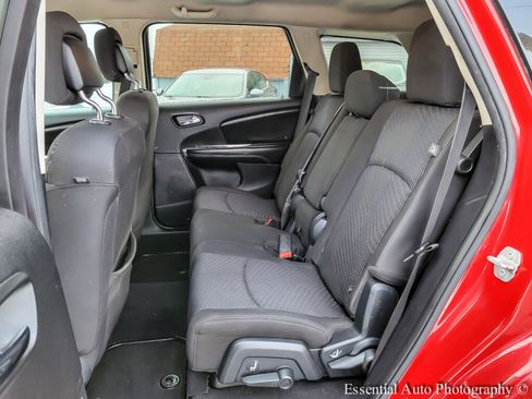 Used 2018 Dodge Journey SE image 13
