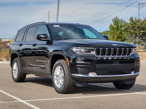 New 2025 Jeep Grand Cherokee L Laredo w/ Trailer Tow Package image 2