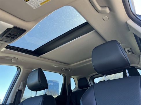 Certified 2023 Nissan Rogue SV w/ SV Premium B Package image 12