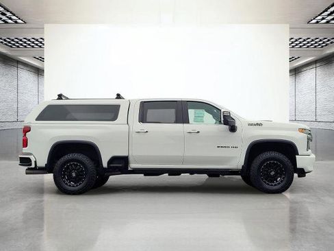 Used 2020 Chevrolet Silverado 2500 High Country w/ Z71 Off-Road Package AWD/4WD image 5