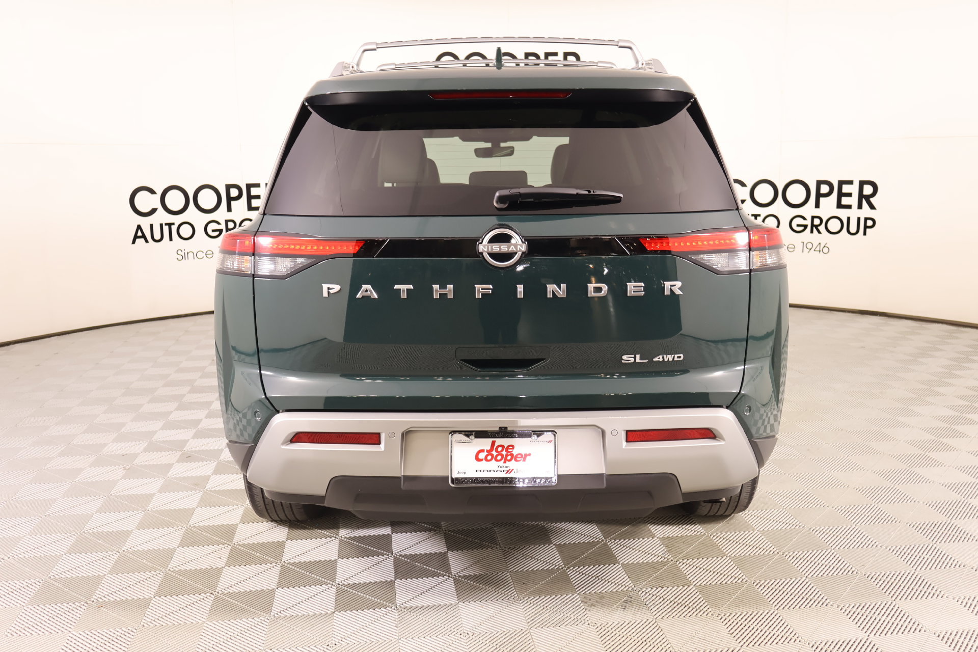Used 2023 Nissan Pathfinder SL AWD/4WD image 22