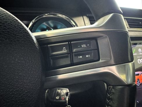 Used 2013 Ford Mustang GT image 36