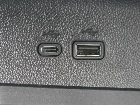 New 2026 Chevrolet Traverse LT w/ Sun and Wheel Package image 7