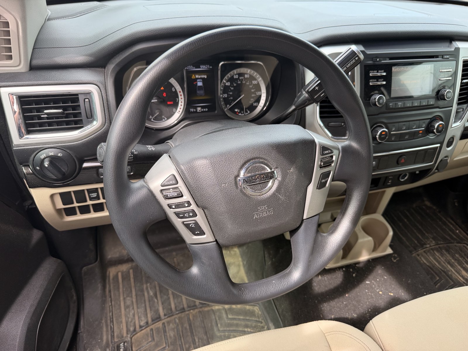 Used 2018 Nissan Titan SV RWD image 11