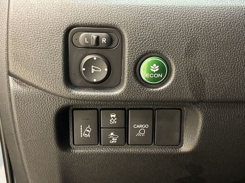 Certified 2025 Honda Ridgeline RTL image 30