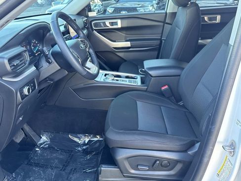 Certified 2023 Ford Explorer XLT image 19